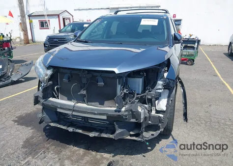 2019 Toyota Highlander Xle z USA, uszkodzony, nr VIN 5TDJZRFH9KS705634